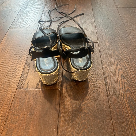 Michael kors tie ankle wedge - Picture 2 of 2